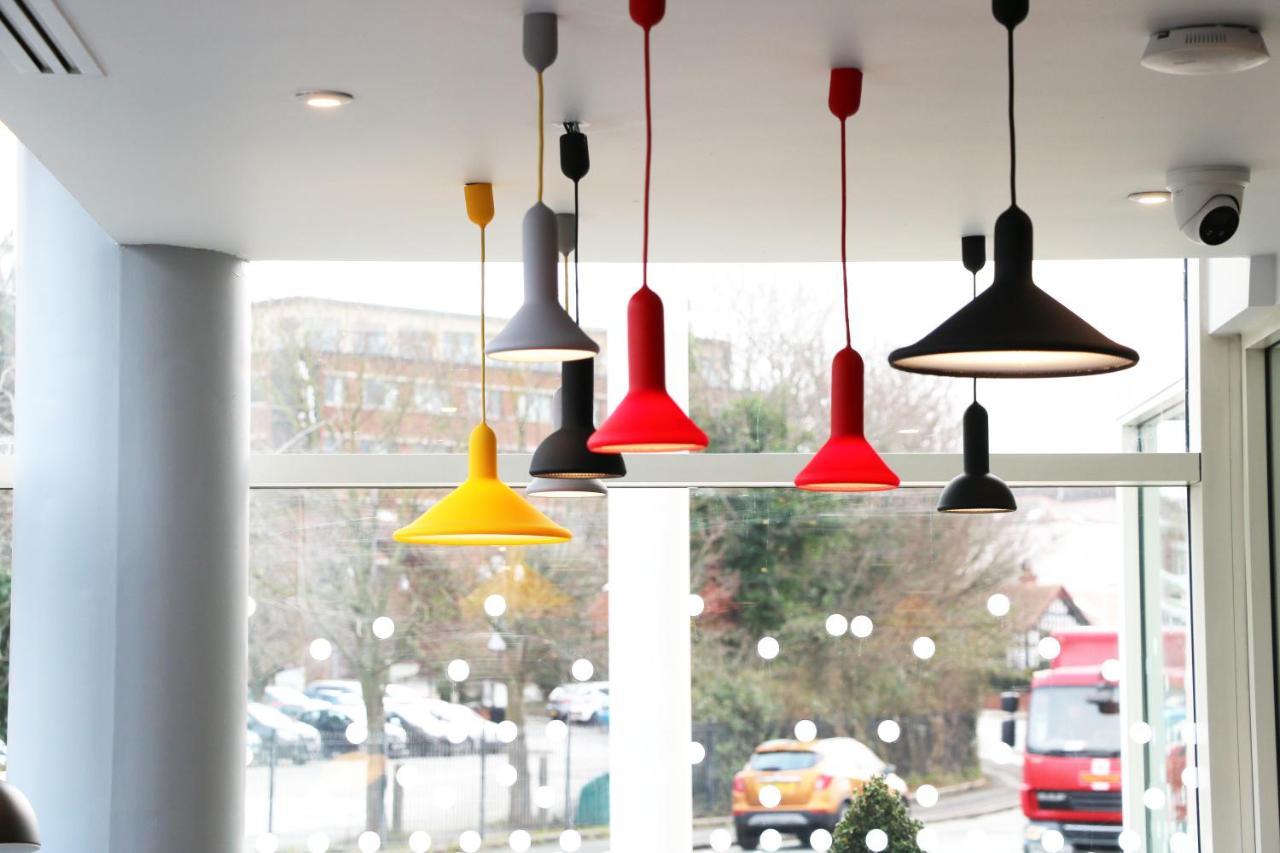 Holiday Inn Express, Chester Racecourse By Ihg Bagian luar foto