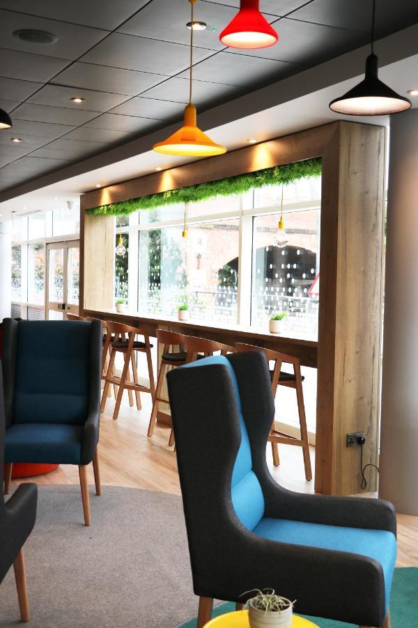 Holiday Inn Express, Chester Racecourse By Ihg Bagian luar foto